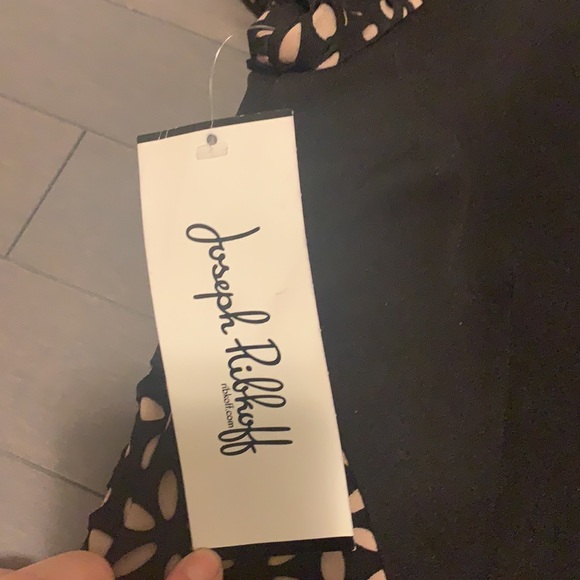 Joseph Ribkoff knee length slim fit dress - Picture 4 of 6